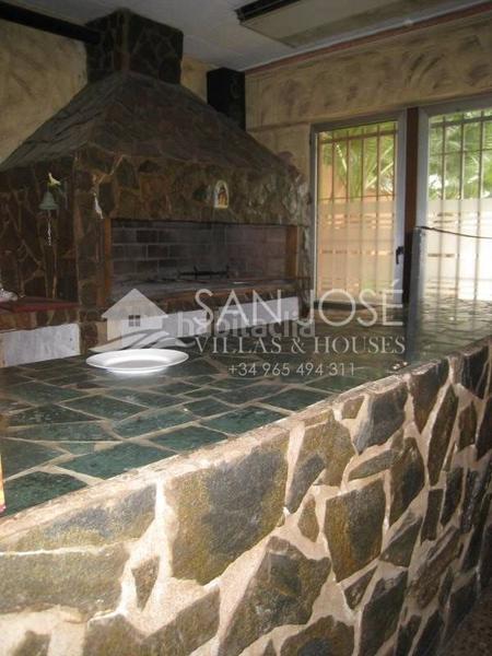 Foto 4c607b00-2255-41f9-b347-d9c842f1bcf0. Edificio in San Juan Aspe