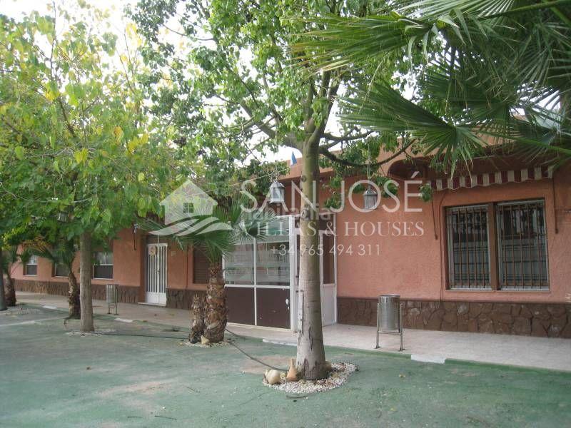 Foto 4f5f96f5-53a9-4060-8468-436fbf234e86. Edificio in San Juan Aspe