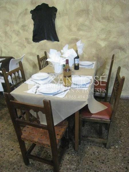 Foto dc8b86dd-ede0-443b-aea0-4f2e324c0d9a. Edificio in San Juan Aspe