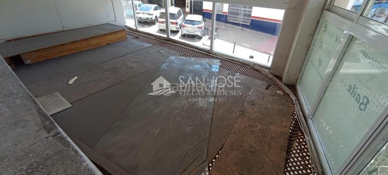 Foto c999653b-54f3-4619-b893-d0fc6b5d38ad. Locale commerciale in Centro Santa Pola