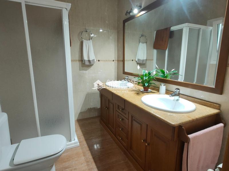 Foto cec7369f-a459-4ad8-930c-41c7ec5462e6. Casa con riscaldamento in La Coca-La Nia-Vistahermosa Aspe