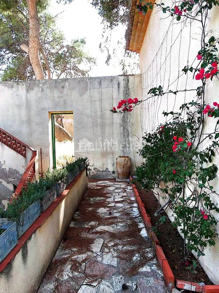 Foto df737478-b197-4adf-a2e8-3488e87b32b2. Casa amb calefacció aparcament a Romana (la)