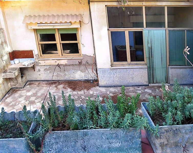 Foto e941e880-6ef1-4423-80d8-8c0f2498a1fd. Casa amb calefacció aparcament a Romana (la)