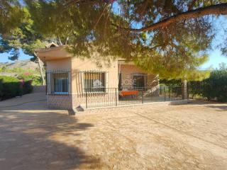 Xalet a Pedanías Oeste. Inmobiliaria san jose vende chalet amueblado y piscina en buen e