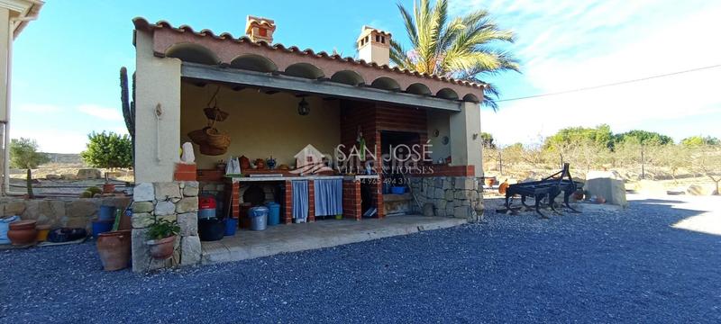 Foto cac21194-d15d-45b8-a50d-8c1045be71d3. Chalet con riscaldamento in Pla de la Vallonga Alicante