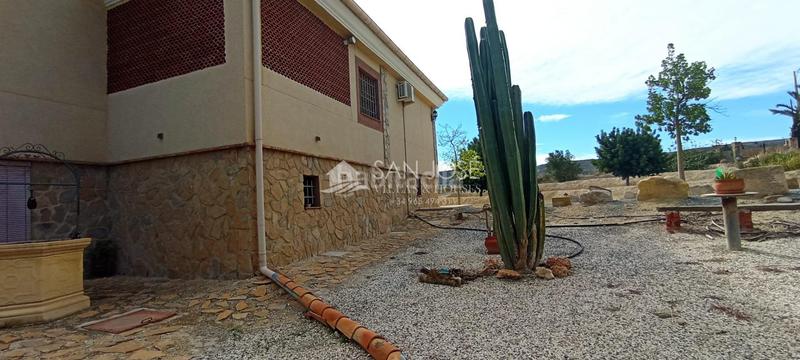 Foto e02f167d-5fc4-42be-8667-04f36600f23e. Chalet con riscaldamento in Pla de la Vallonga Alicante