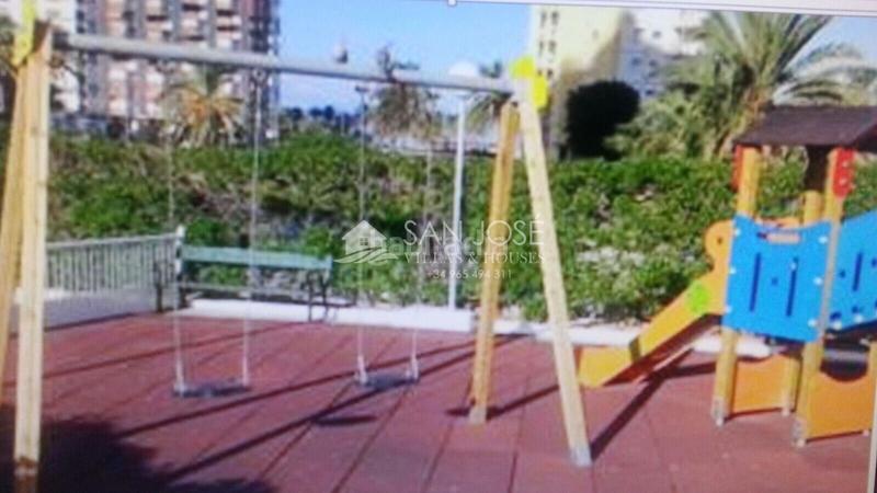 Foto b31f320a-17cf-4945-9b70-a363b6264d3f. Pis amb piscina a Playa de San Juan Alicante