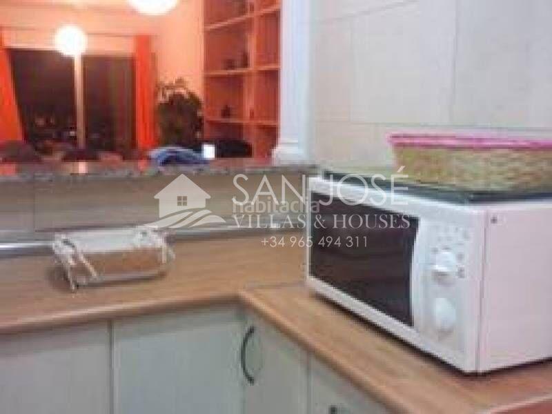 Foto f5828cd3-115b-46c7-9b8b-f60514fc6c40. Pis amb piscina a Playa de San Juan Alicante