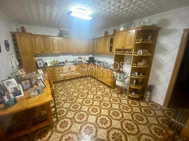 Foto 079d39b6-88bb-476b-a659-1a4d50060563. Casa con parcheggio in Centro Sant Vicent del Raspeig