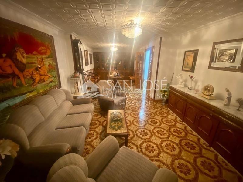 Foto 2099813b-45a6-411f-b9fd-7dac29295002. Casa con parcheggio in Centro Sant Vicent del Raspeig