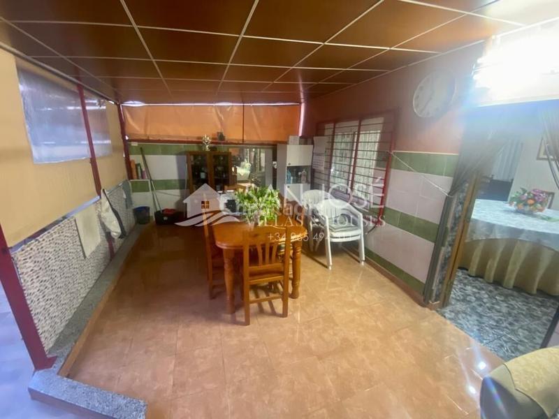 Foto 55e0090f-286a-41aa-bc7e-4d04da909db8. Casa con parcheggio in Centro Sant Vicent del Raspeig