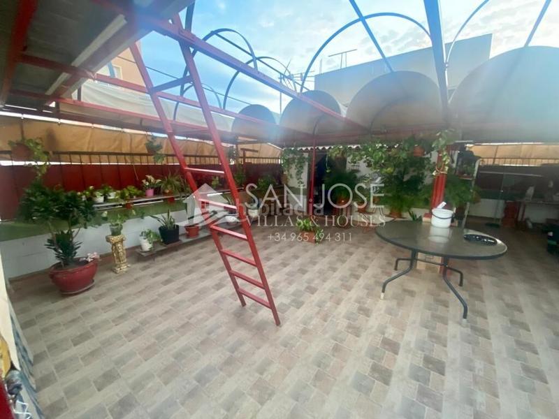 Foto 71c8bf91-2357-47ee-bfef-dd36f1f365ef. Casa con parcheggio in Centro Sant Vicent del Raspeig