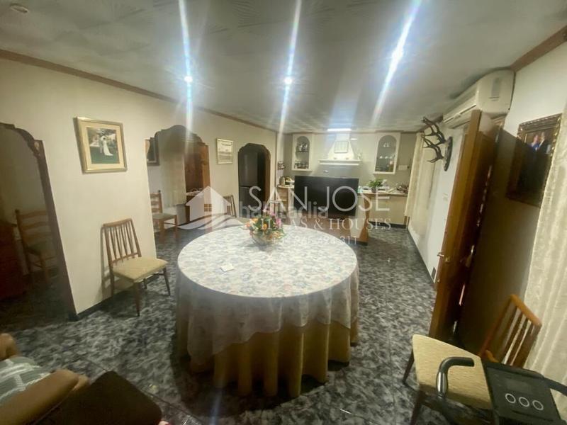 Foto f709c5b1-0ff6-4b2c-b10b-8b85fa0310b7. Casa con parcheggio in Centro Sant Vicent del Raspeig