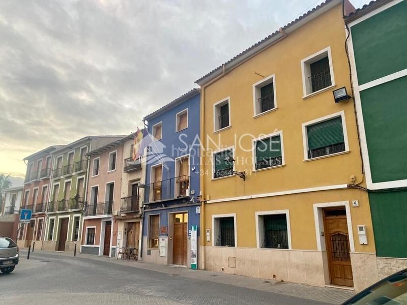 Foto 3190968e-987c-4d13-95e1-71d72f05cb6c. Maison avec parking dans Centro Mutxamel