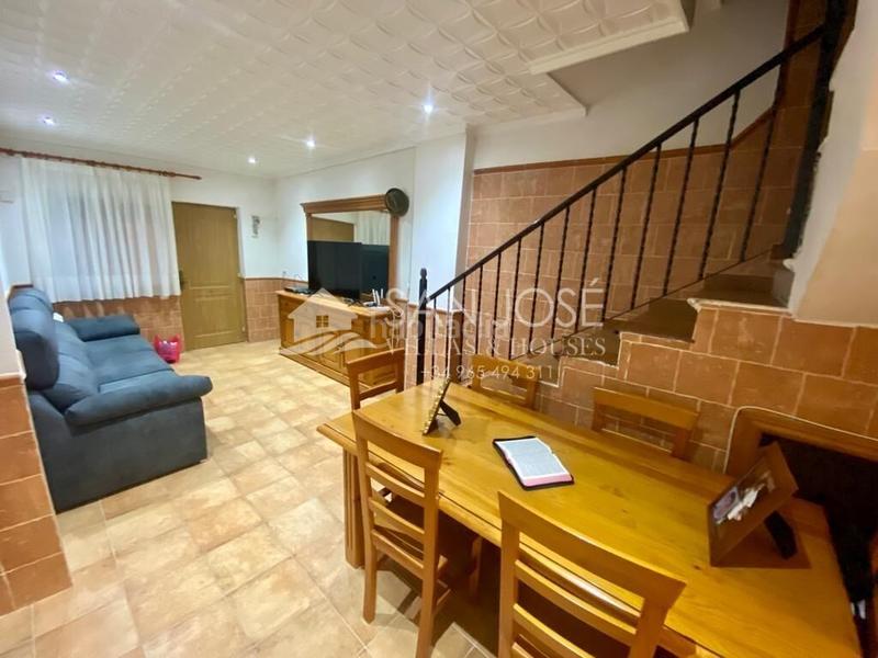 Foto 5ac86b48-b656-4d48-8d69-3490d5a338a7. Maison avec parking dans Centro Mutxamel