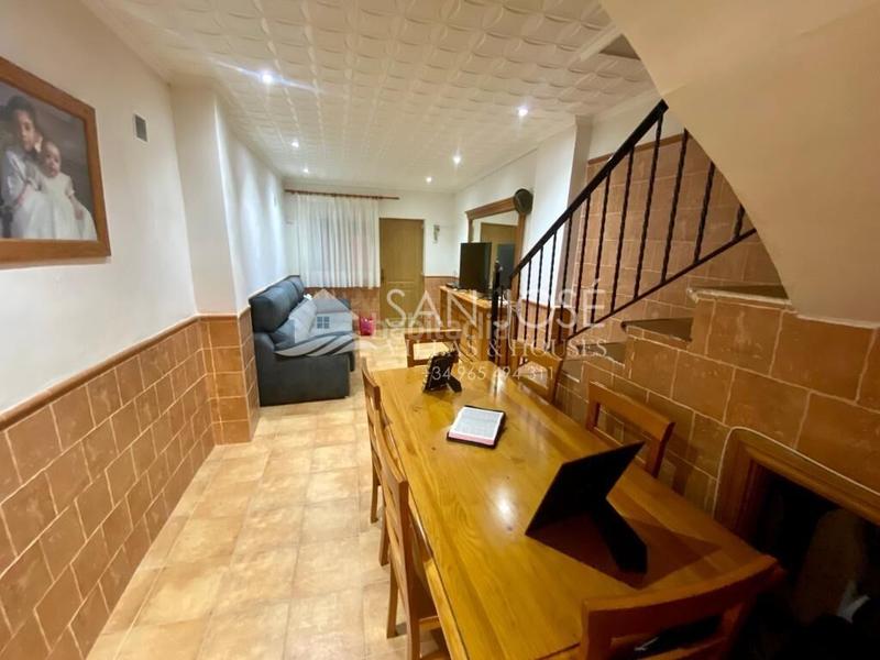 Foto 6cd01050-c285-4919-b39a-61e4b0607c26. Maison avec parking dans Centro Mutxamel