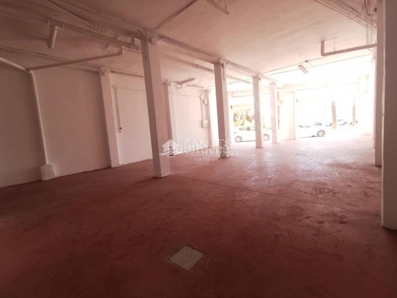 Foto 3309457e-8aa4-4697-9f3e-87519db31c36. Alquiler local comercial se vende local , zona con mucho potencial en Orihuela