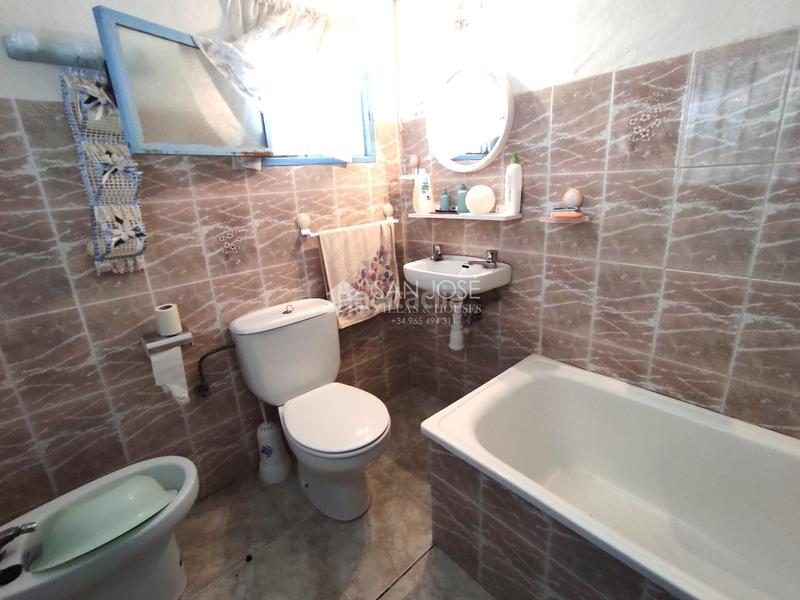 Foto 09f03b77-494e-44f9-bd56-87bab1e442a6. Masia a Algueña