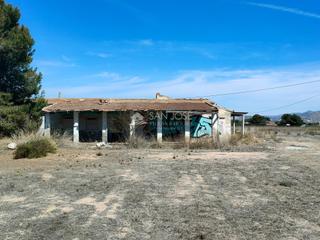 Casa a Pedanías Oeste. Se vende casita adosada  a otras con parcela en aspe en buena zo