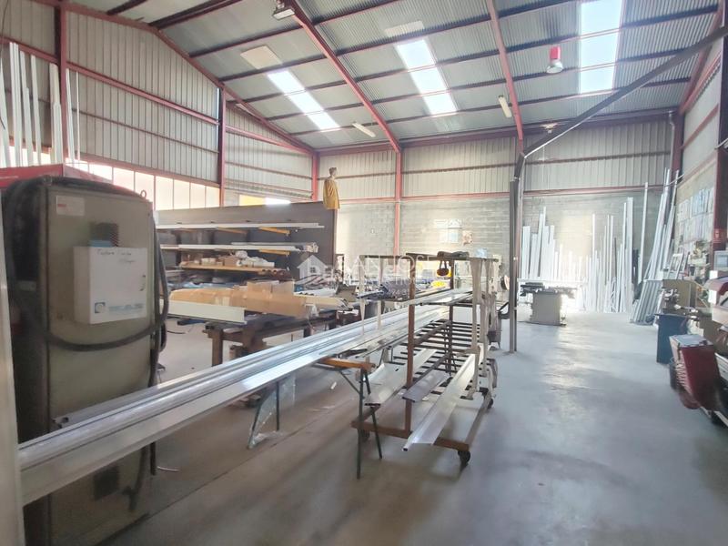 Foto a9bc1313-b73e-4267-873c-7d744a744d77. Bâtiment à usage industriel dans El Castillo Aspe