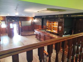Lloguer Local Comercial a Novelda. Se alquila pubcafeteria en novelda en avenida constitución.
