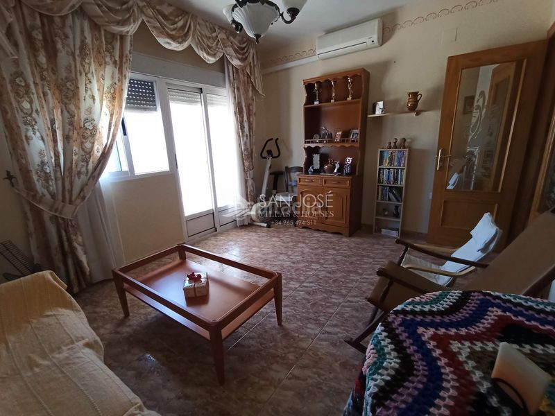 Foto 221d6b67-0a97-4f9f-bd76-0b2565562137. Casa amb aparcament a Abanilla