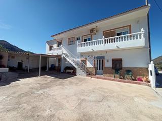 Casa a Abanilla. Se vende casa de campo con terreno