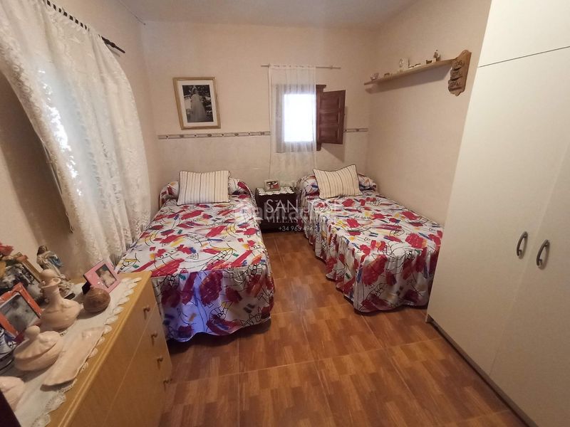 Foto a9f19eeb-b002-4e16-ad8f-8bfc7fcbc4e2. Casa amb aparcament a Abanilla