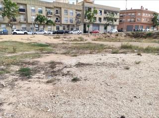 Terreny residencial a Novelda. Se vende parcela de suelo urbano sin edificar en avenida de la l