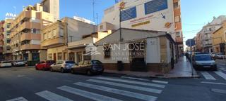 Terrain résidentiel à Centro - Muelle Pesquero. Se vende solar para inversores en torrevieja