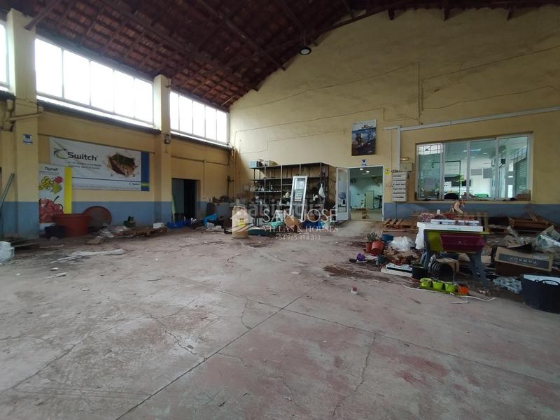 Foto d06afb38-14f1-4377-87f5-0acb06d49488. Capannone industriale in Novelda