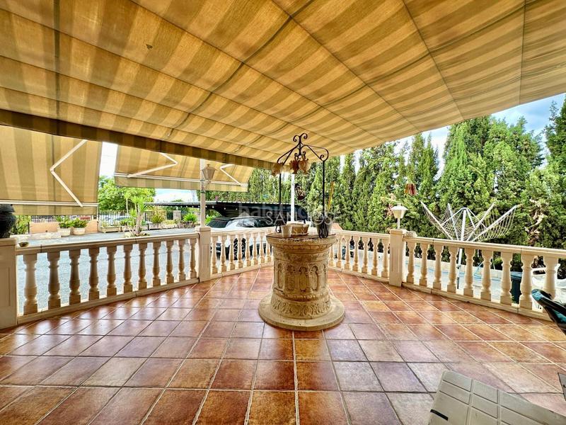 Foto 0133726b-6689-4f07-b045-ac5014465d3a. Chalet inmobiliaria san jose vende chalet en buen estado zona montesol de elche en Elche / Elx