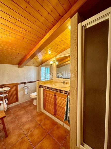 Foto 2428c89c-9658-4b99-bdbf-8cc82d80fe2a. Chalet inmobiliaria san jose vende chalet en buen estado zona montesol de elche en Elche / Elx