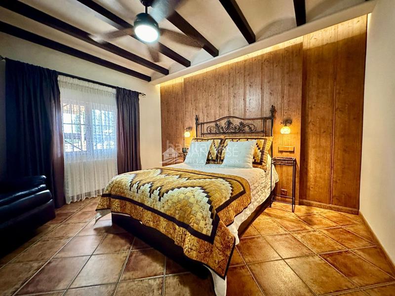 Foto 2802b7cd-9b55-4505-a788-70932cef7fde. Chalet inmobiliaria san jose vende chalet en buen estado zona montesol de elche en Elche / Elx