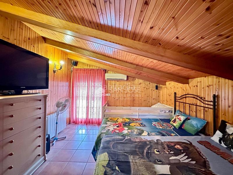 Foto 410d03fb-1679-4084-b85d-7fb96fc48554. Chalet inmobiliaria san jose vende chalet en buen estado zona montesol de elche en Elche / Elx