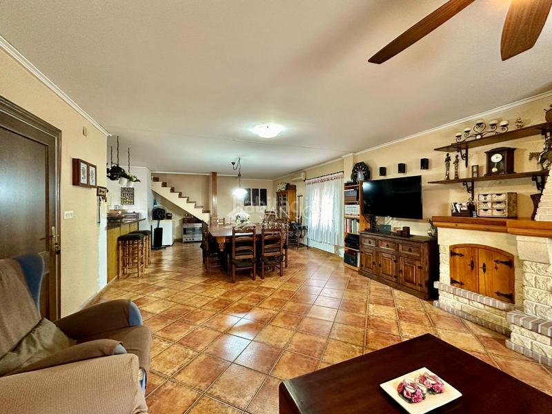 Foto 9afee3a0-f613-43bf-8cd2-659344a9b5d8. Chalet inmobiliaria san jose vende chalet en buen estado zona montesol de elche en Elche / Elx