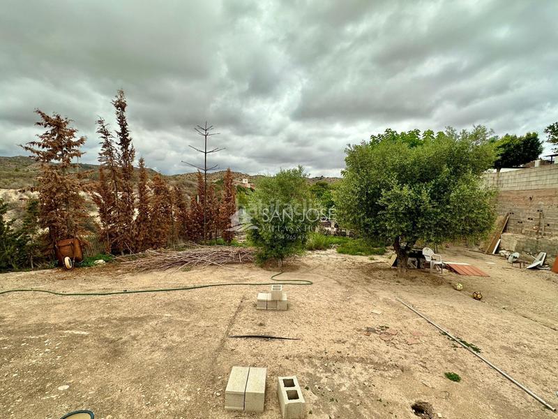 Foto f4969f82-15d7-4971-a055-3fd0954ce046. Chalet inmobiliaria san jose vende chalet en buen estado zona montesol de elche en Elche / Elx