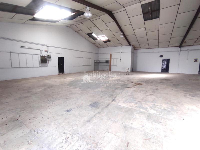 Foto 0f3bef88-fa87-42cb-a873-4411e669f4b6. Capannone industriale in Novelda