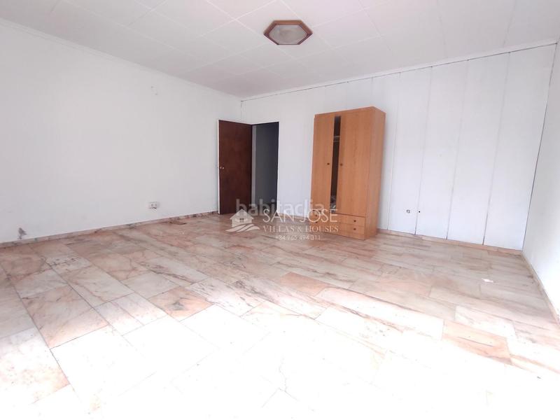 Foto 5c6c8db5-8378-441b-813c-dcd6574b3905. Capannone industriale in Novelda