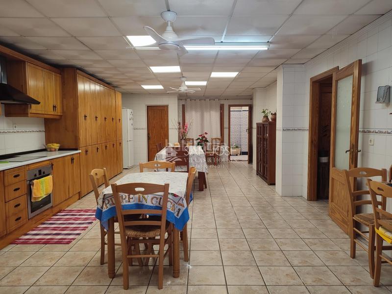 Foto 7b6ad23b-01f7-4d2d-8469-8fe2a822c1e9. Casa venta casa . oportunidad negocio en Catral