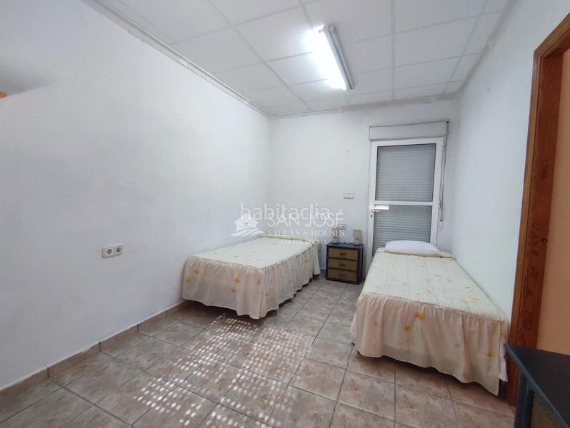 Foto 8eb17c68-56fd-4ba7-aace-f9f1eb2a49b1. Casa venta casa . oportunidad negocio en Catral