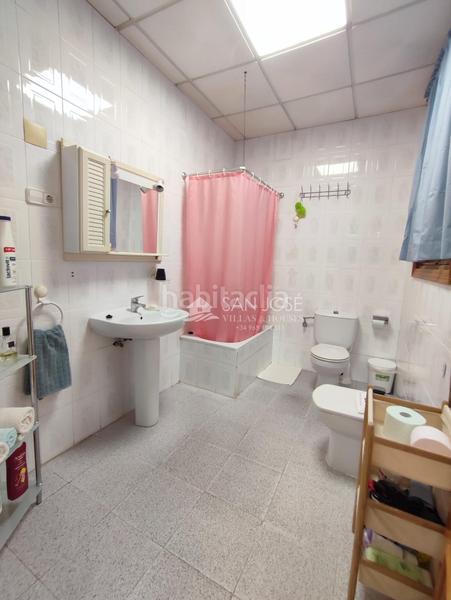 Foto c9dc04e7-3097-42ff-ab85-7824cb9710cc. Casa venta casa . oportunidad negocio en Catral