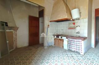 Appartement à Romana (la). Venta de piso en la romana, para reformar