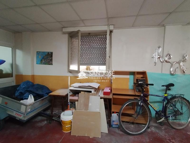 Foto 4a76d80b-48a6-4c57-a644-3cf479c11036. Local comercial se vende local comercial en Novelda