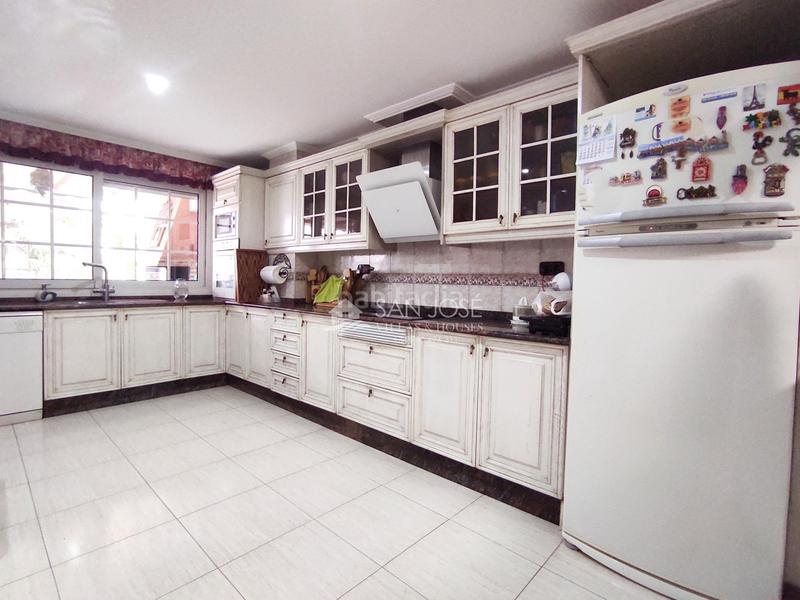 Foto 66999d6b-7405-4ed3-a50d-9651f927671d. Maison avec chauffage dans Novelda