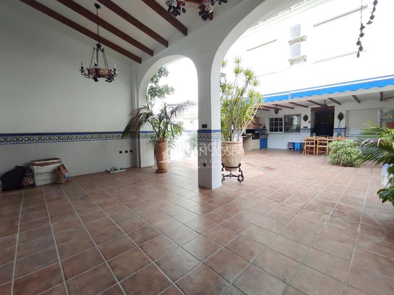 Foto 7d9df792-4b54-4088-872d-07de3d19788c. Maison avec chauffage dans Novelda