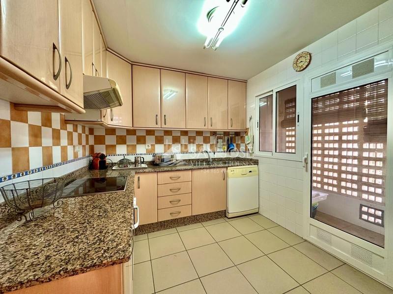 Foto 12927e70-0c43-40c2-bb63-02cf3fb10b8b. Appartement avec chauffage parking piscine dans Playa Muchavista Campello (el)