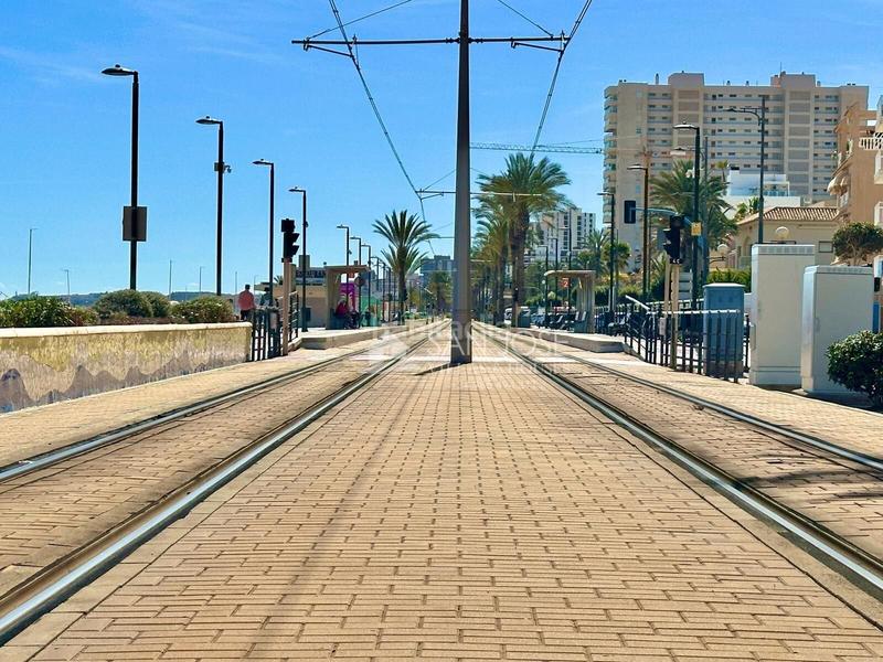 Foto b71c784a-cad5-4a5f-b68c-95eca4237a98. Appartement avec chauffage parking piscine dans Playa Muchavista Campello (el)