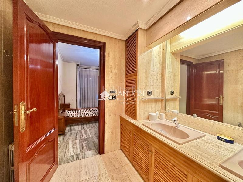 Foto 5f34bd38-c5ff-4885-99a4-0c5b5ba52b80. Casa amb calefacció aparcament piscina a Novelda