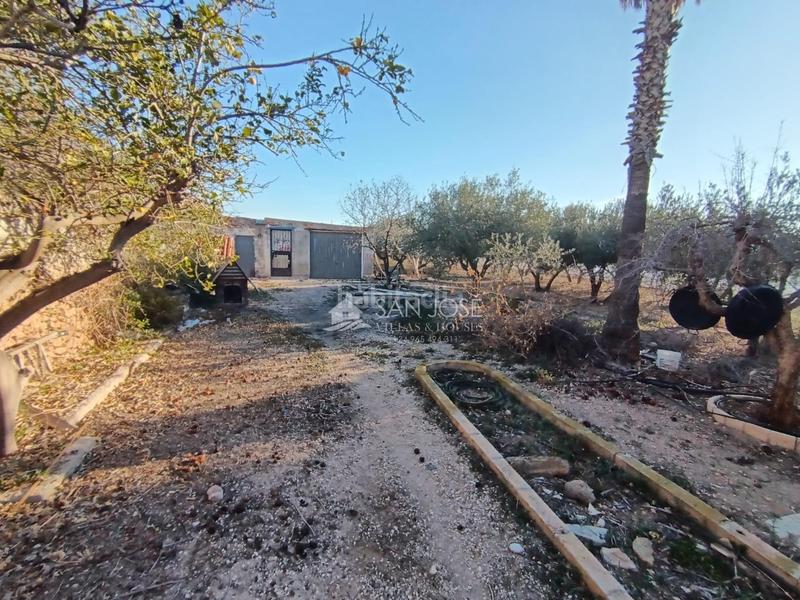 Foto 2aa5a1b9-125a-45a7-95e5-3abc88fc300e. Chalet avec parking piscine dans Hondón de las Nieves